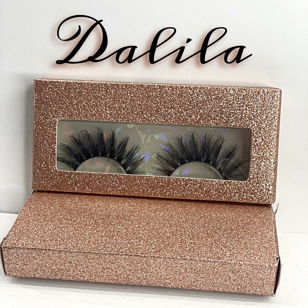 Lashes - Dalila